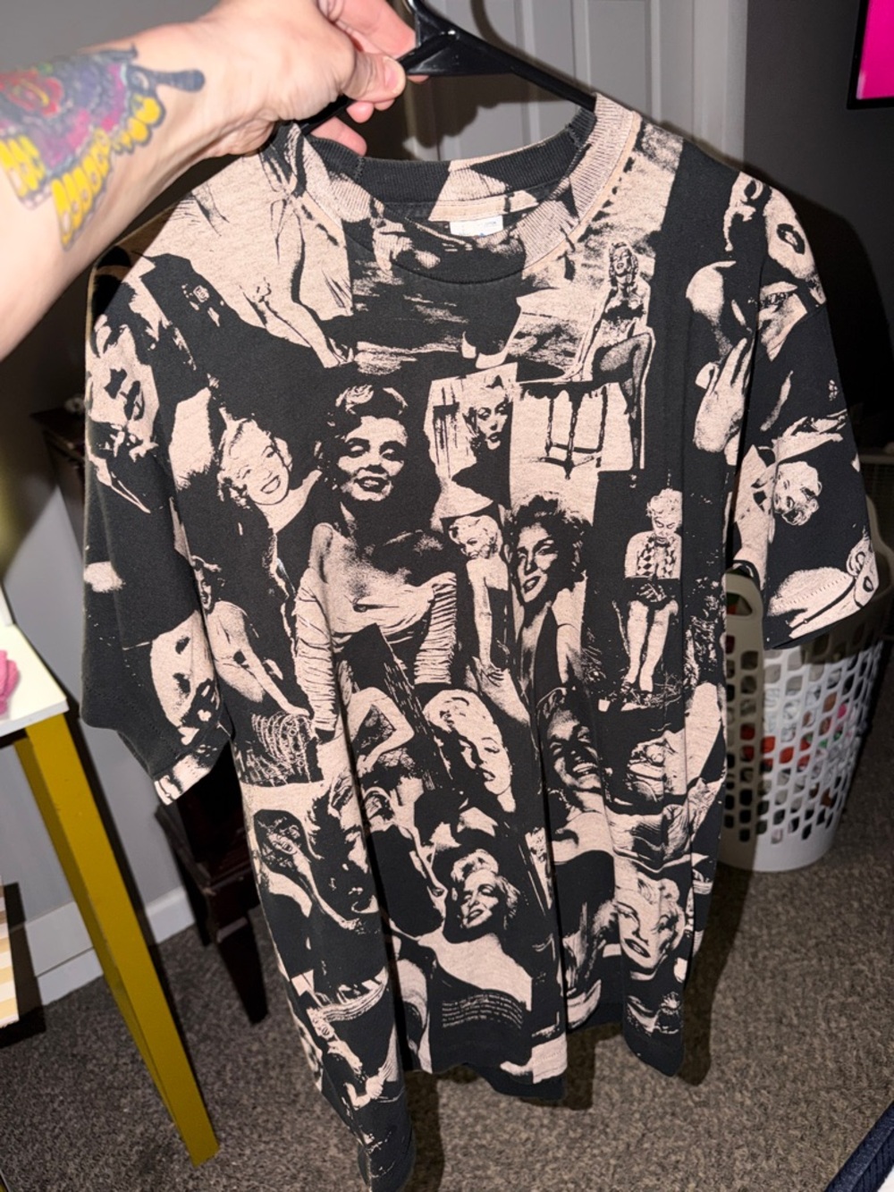 Rare never worn 1992 vintage Marilyn Monroe collage tee large